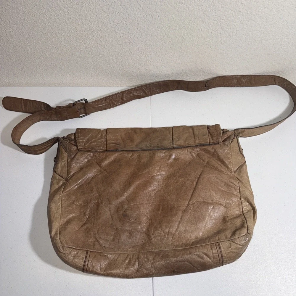 Vintage Hollies Stockholm  Leather Messenger Bag Distressed Tan Patinaed BOHO